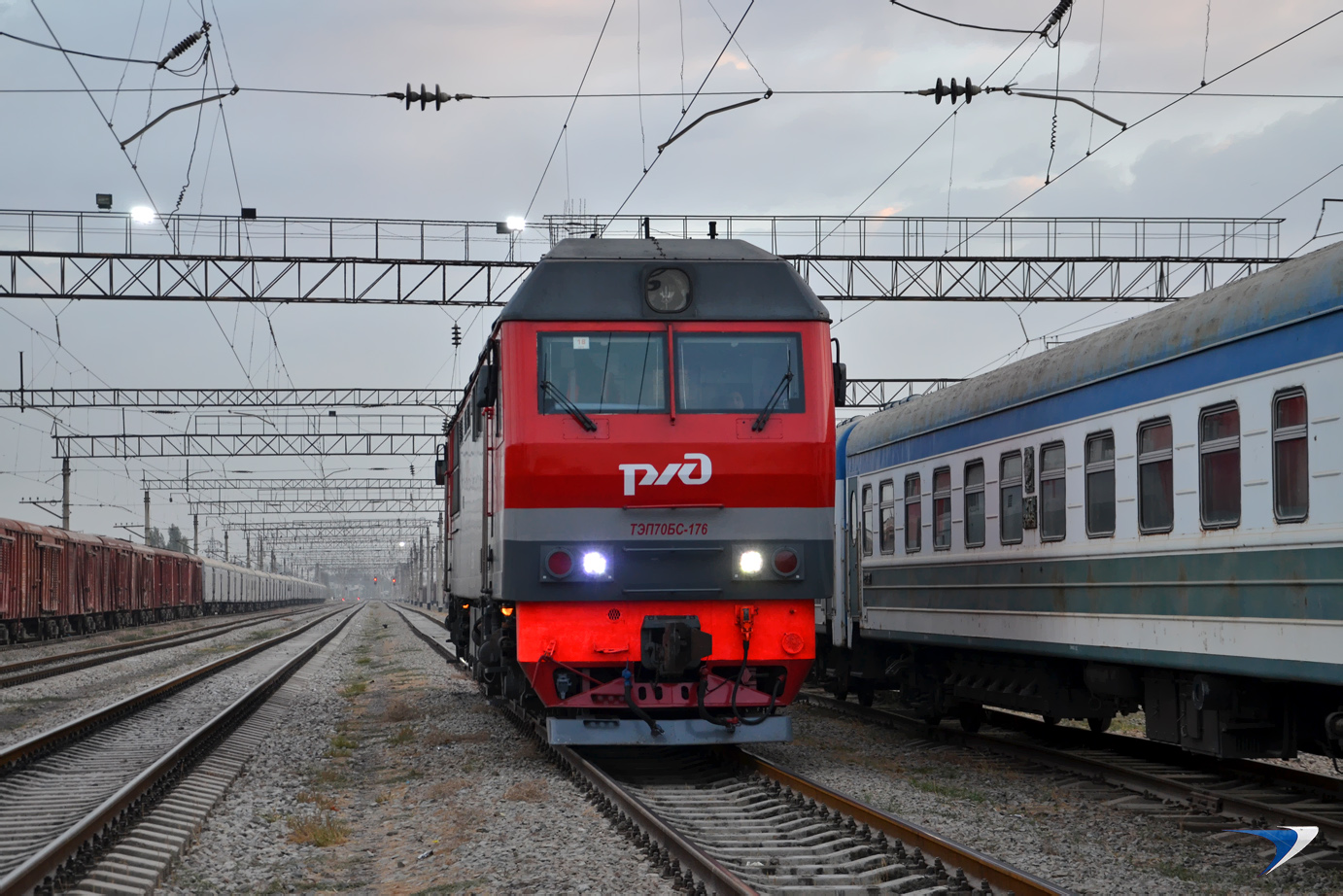 ТЭП70БС-176