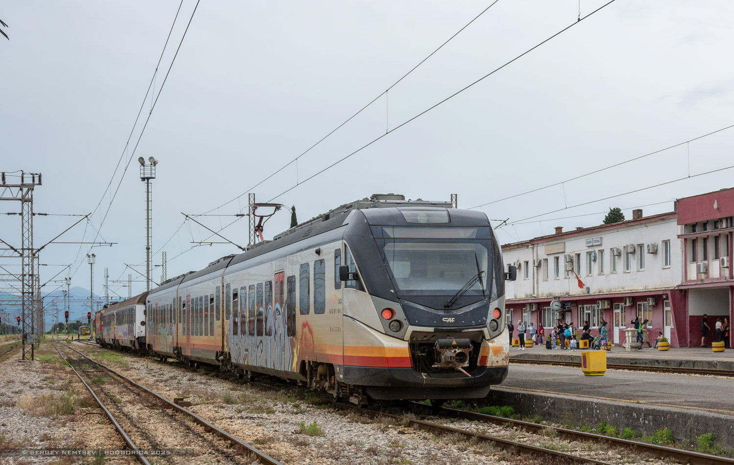 6111 104