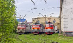 ВЛ80С-1040 (Sjeverna željeznica); ВЛ80С-2508 (Jugoistočna željeznica); ВЛ80С-1375 (Gorkovska željeznica)