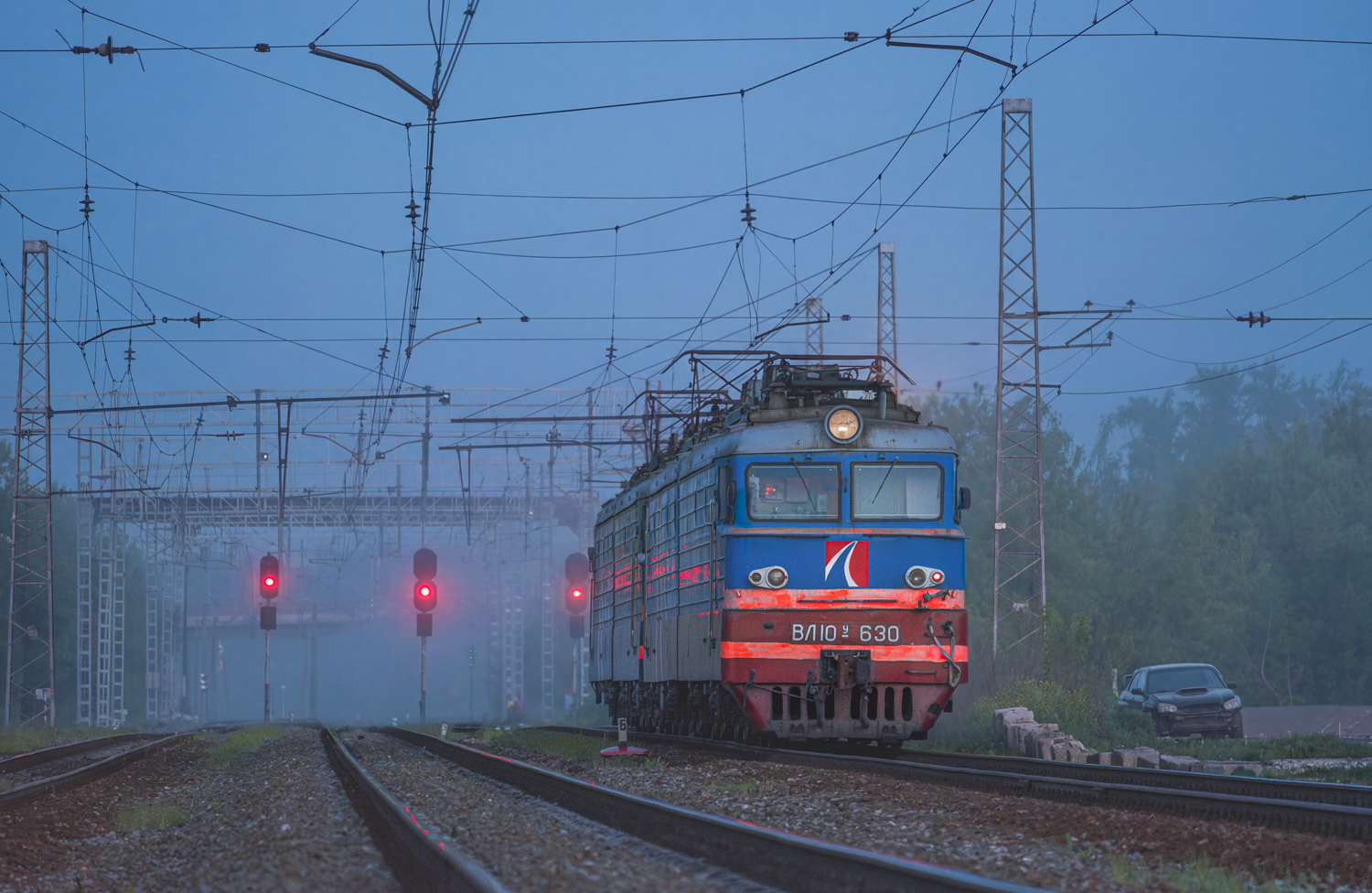 ВЛ10У-630