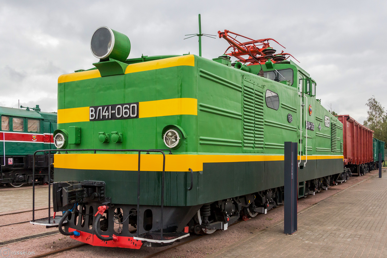 ВЛ41-060