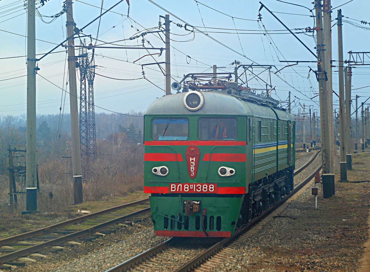 ВЛ8М-1388