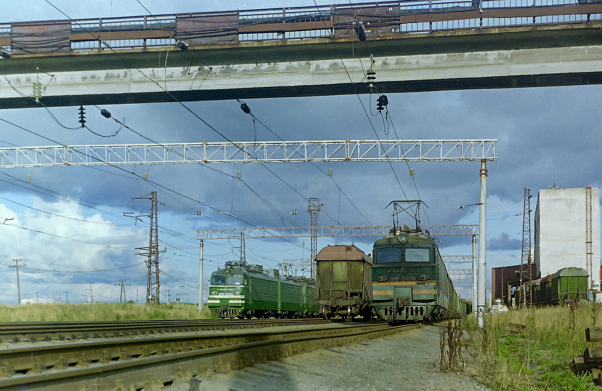 ВЛ11-053; ВЛ11.8-588
