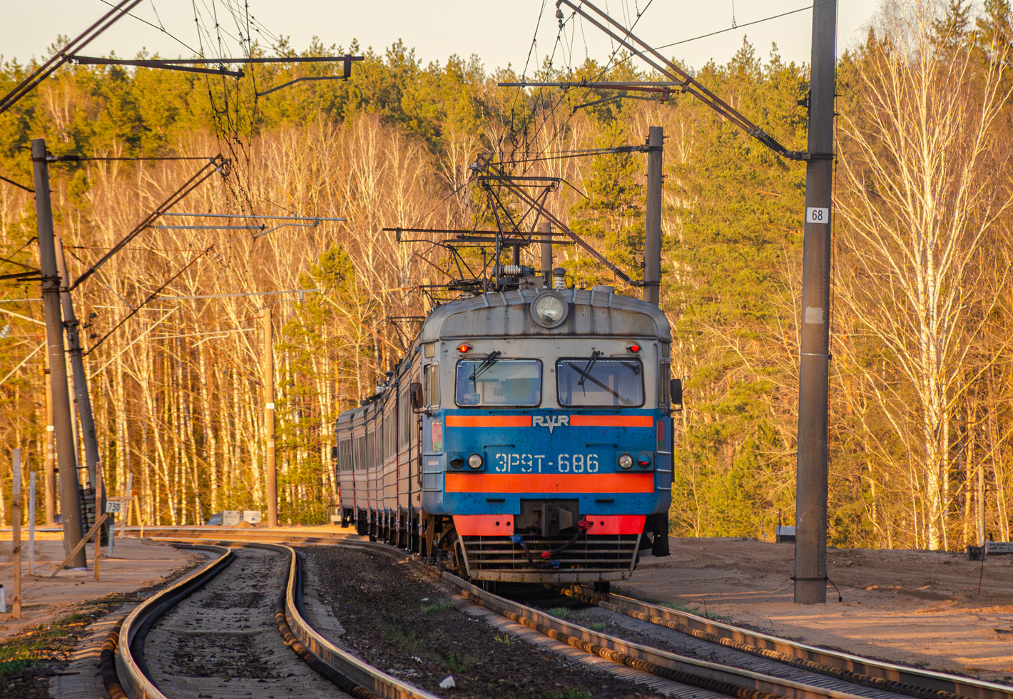 ЭР9Т-686
