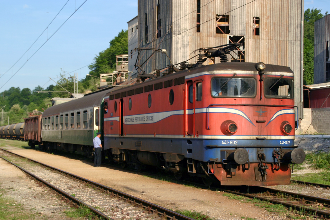 441-802