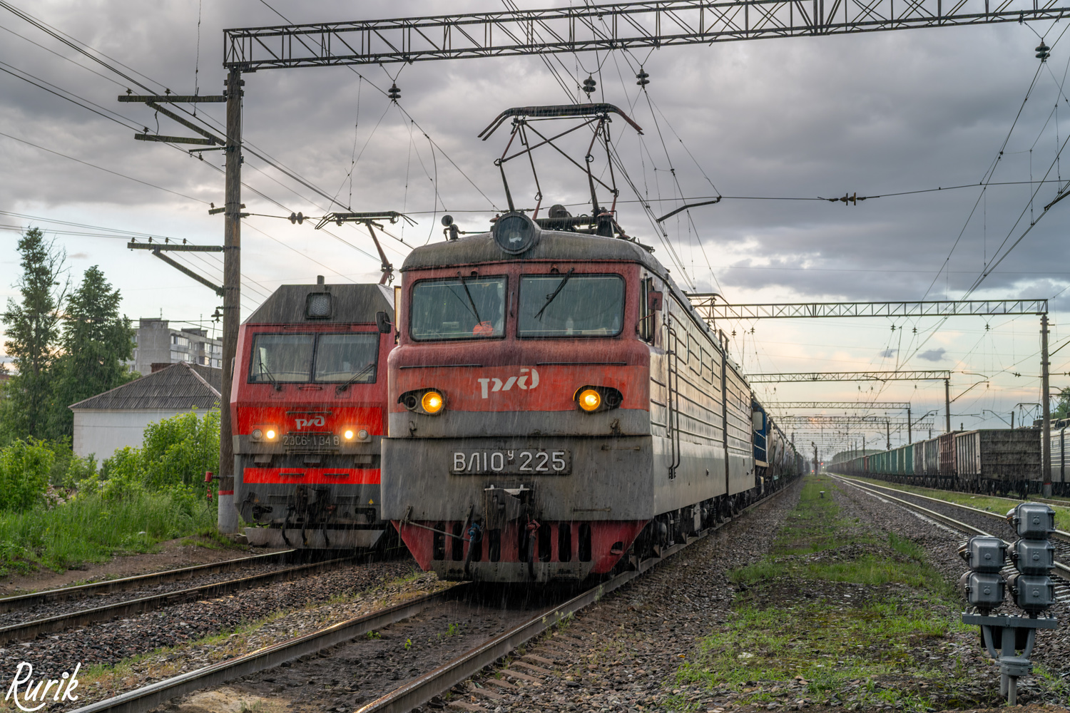 ВЛ10У-225