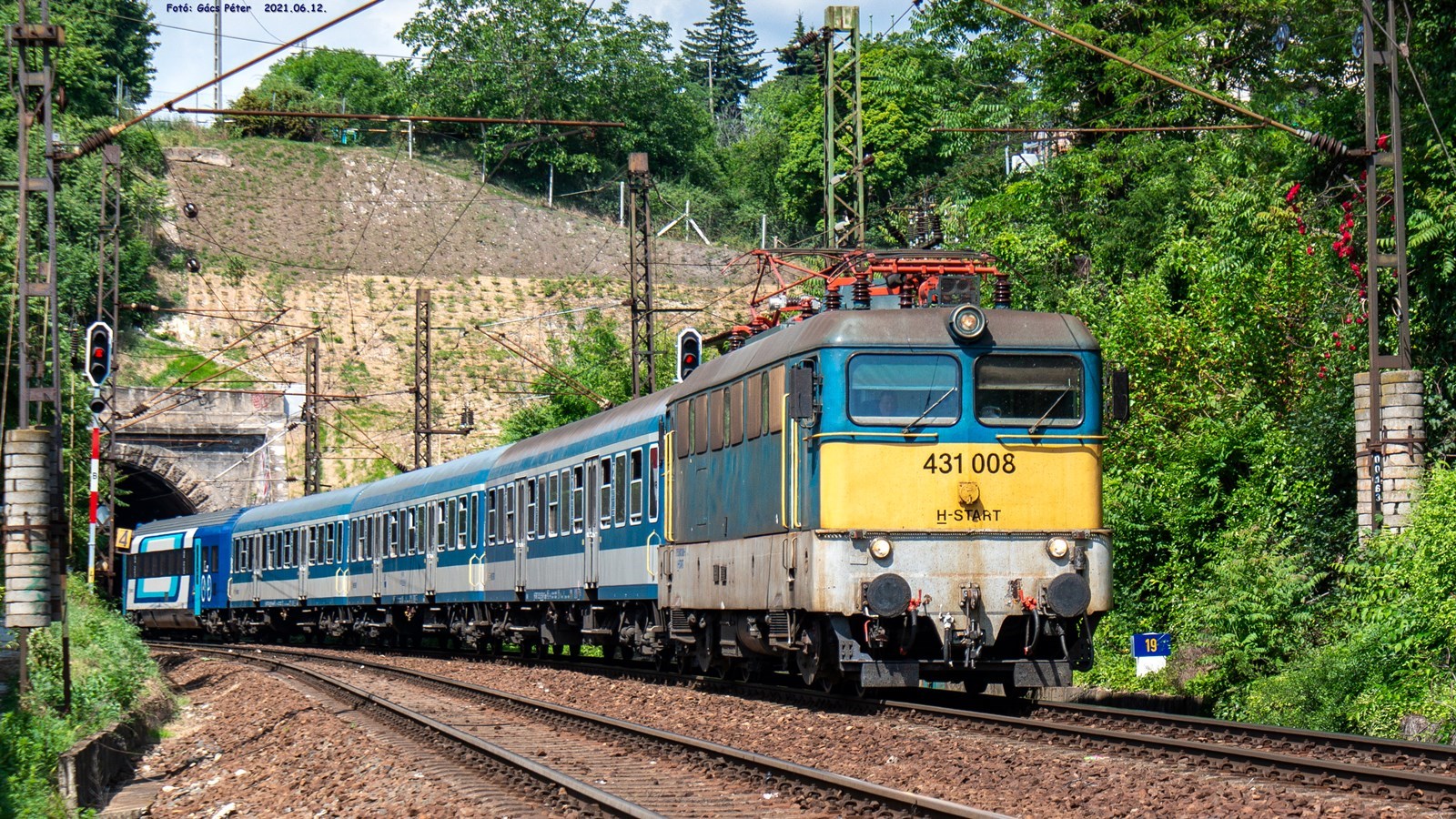 431 008