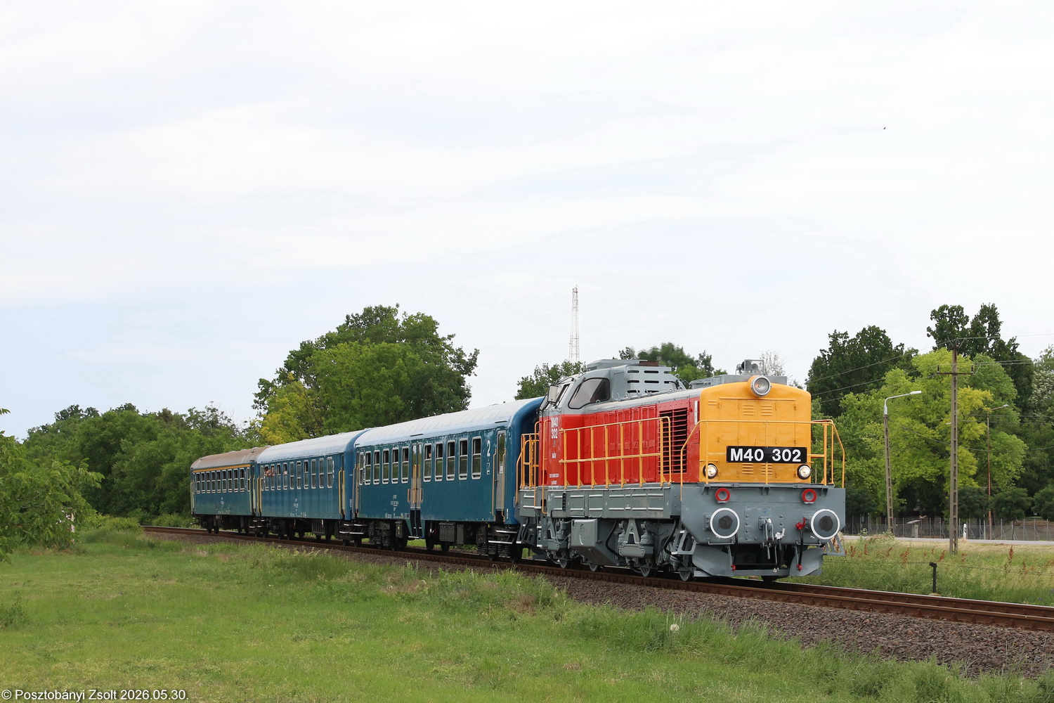 M40 302