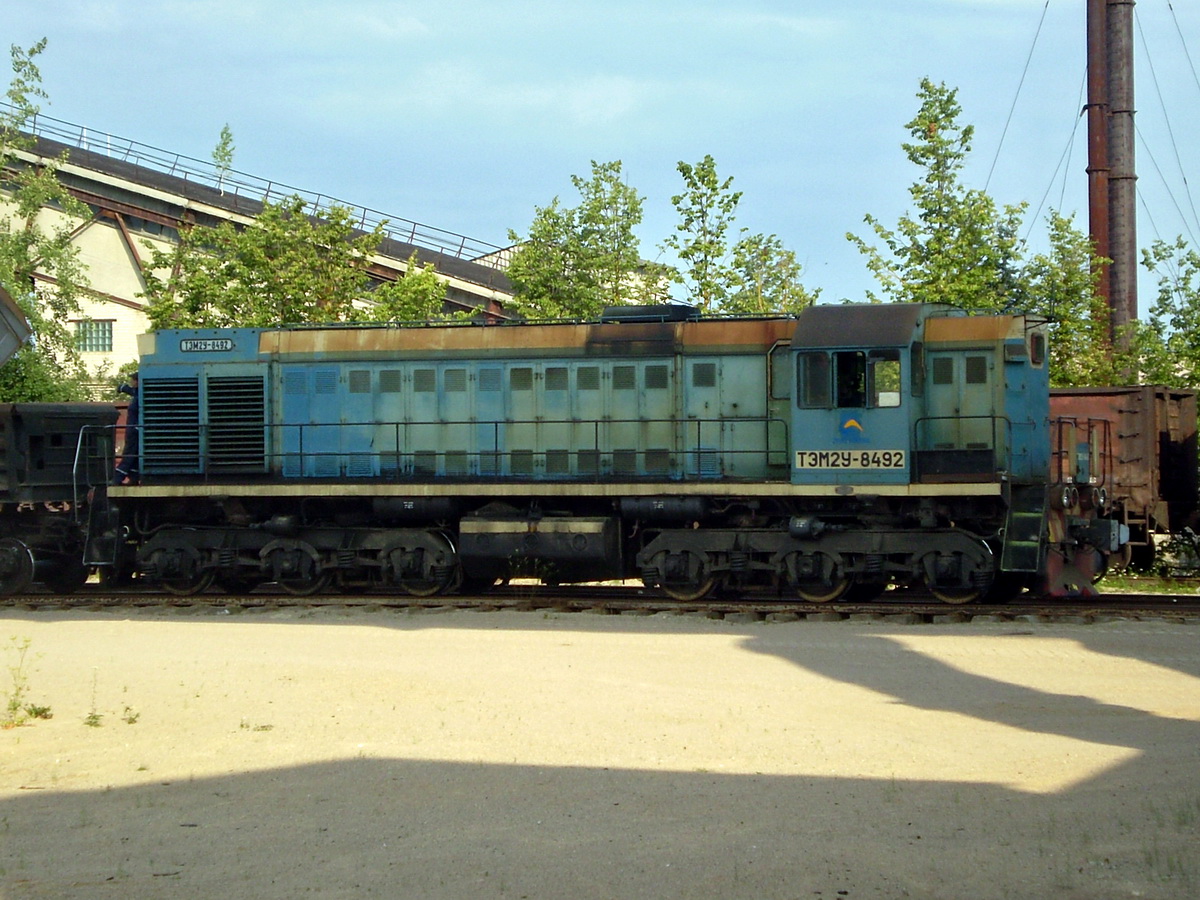 ТЭМ2У-8492