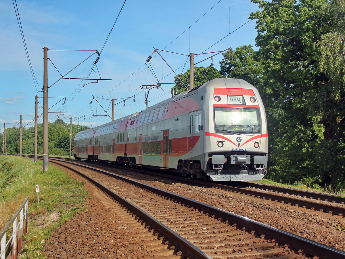 EJ575-003