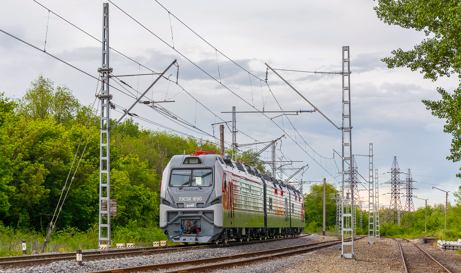 3ЭС5К-1690