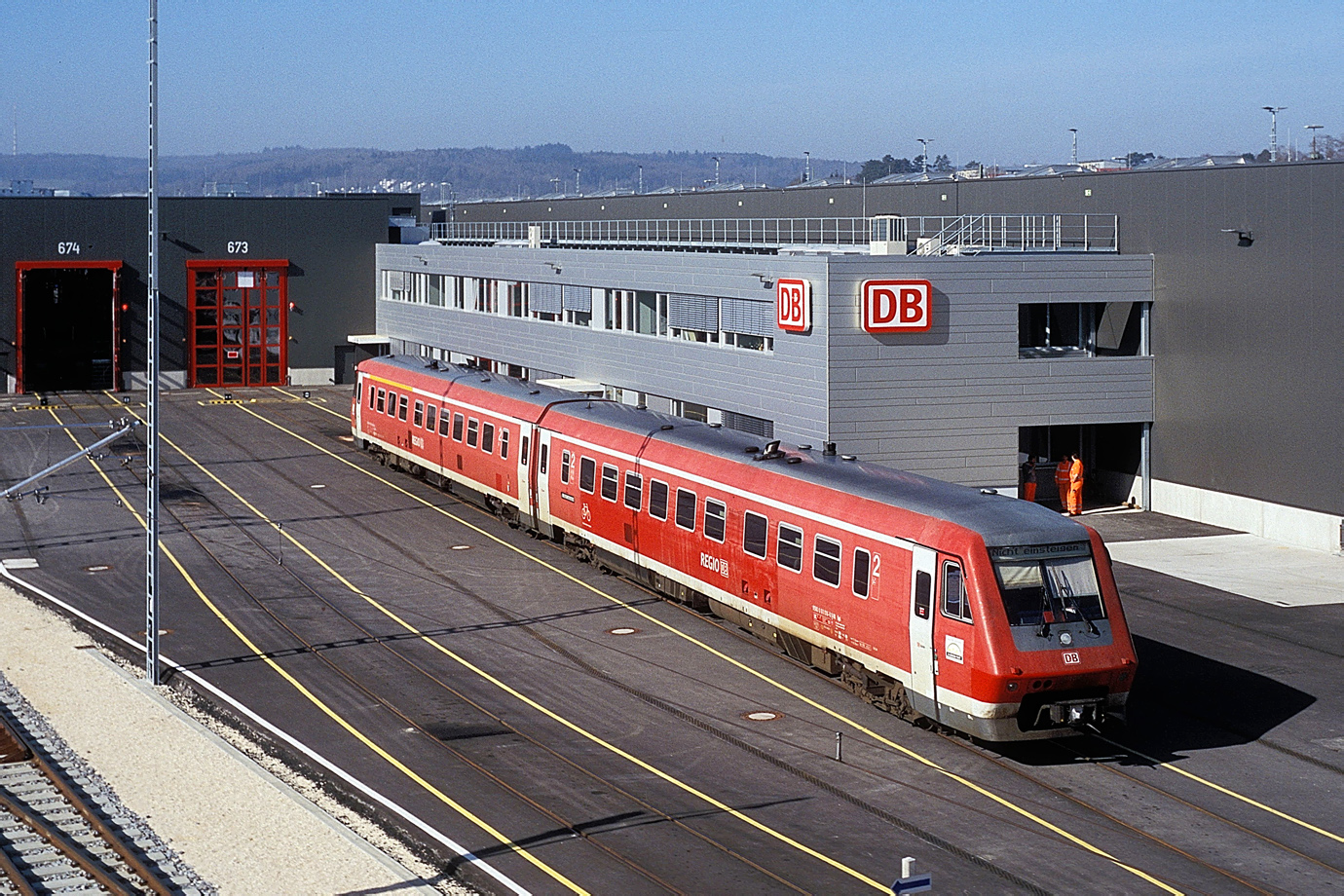 611 016