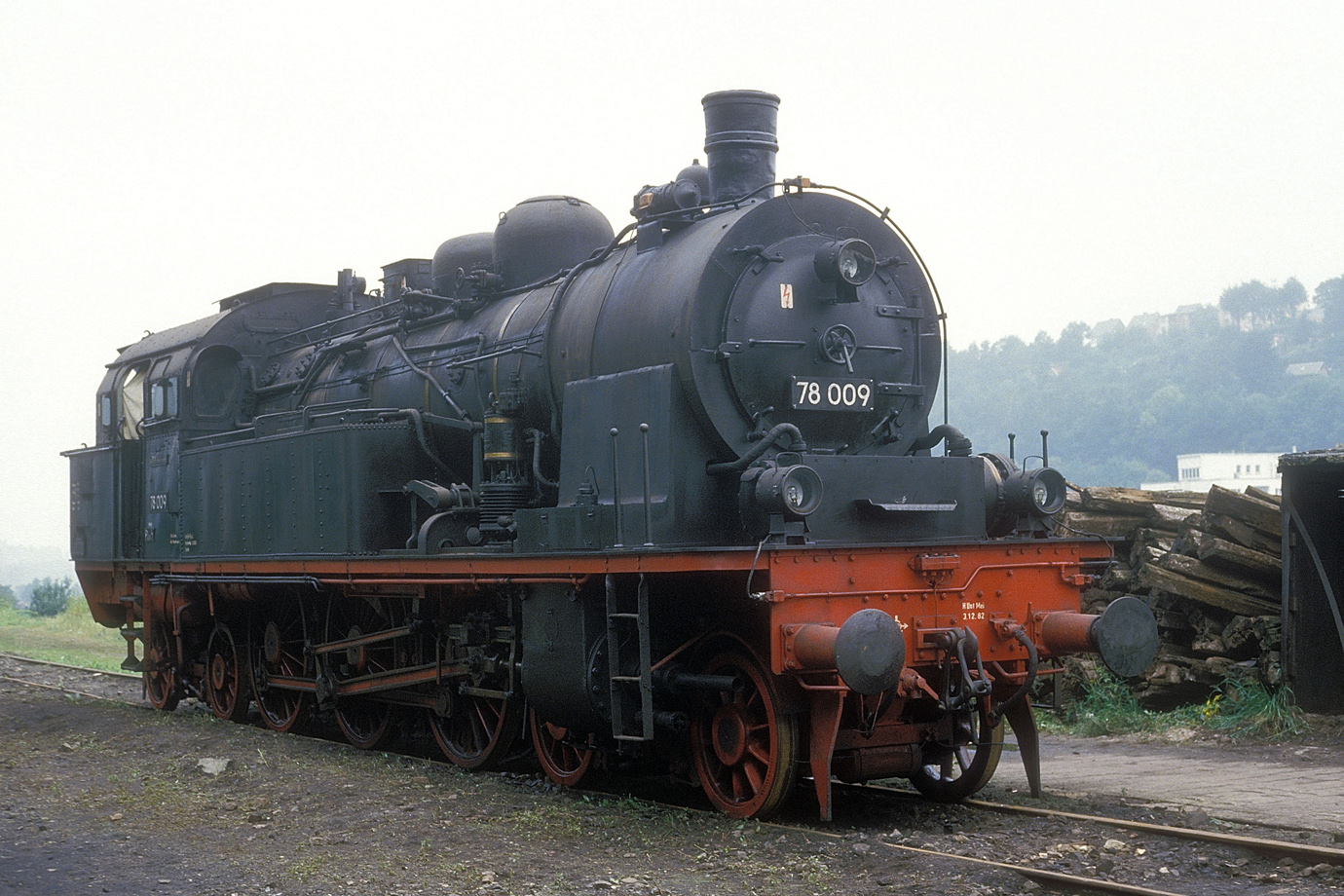 78 009