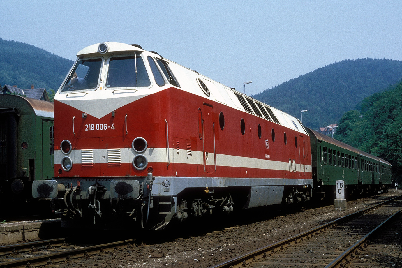 219 006-4