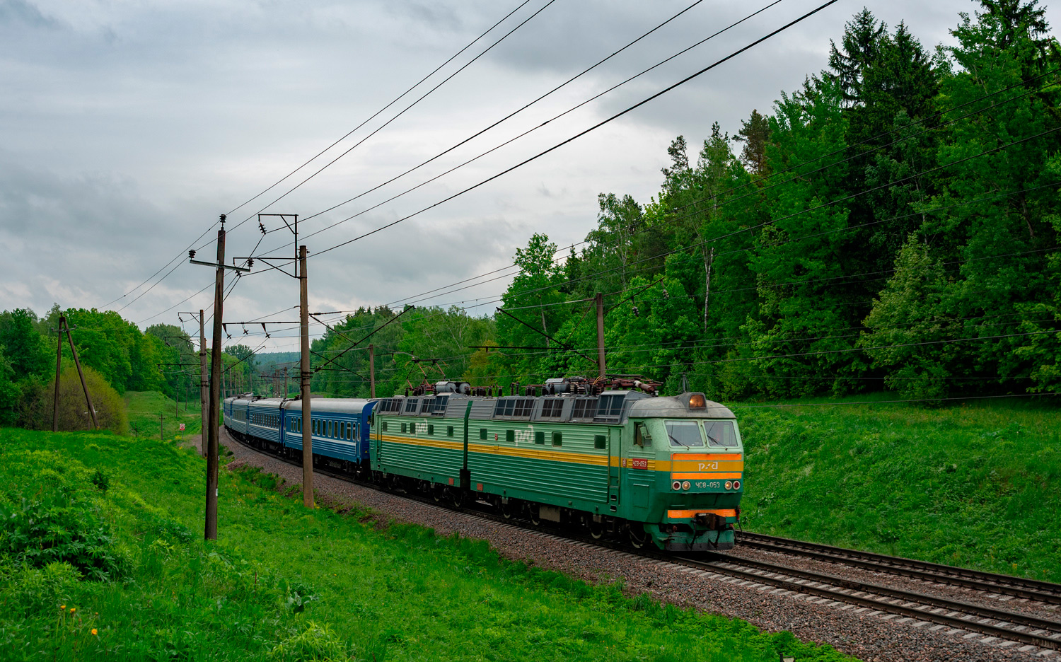 ЧС8-053
