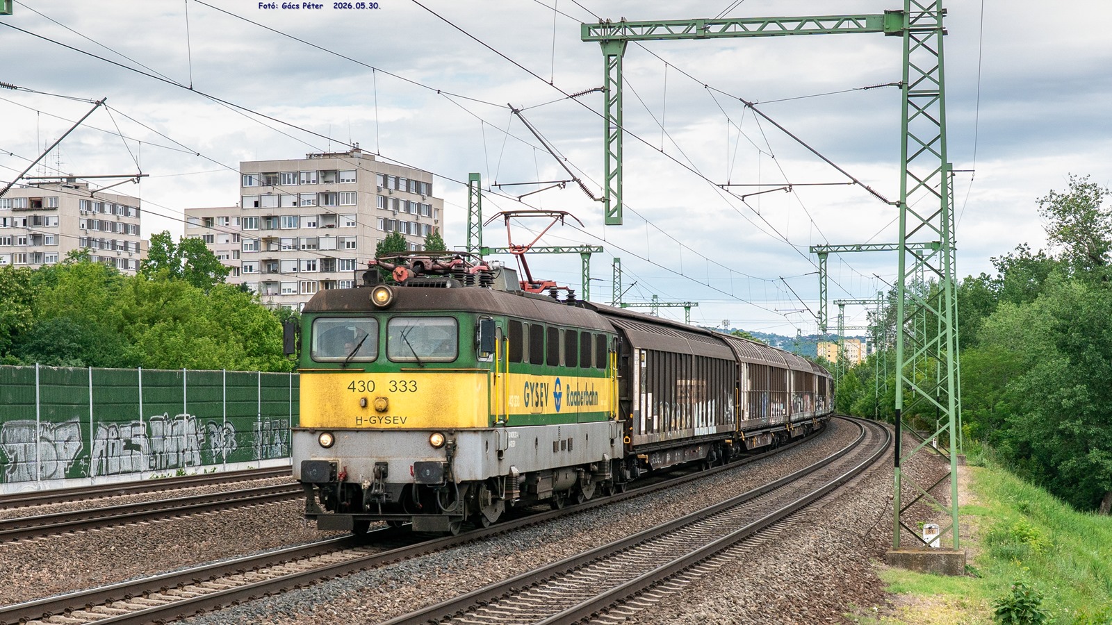 430 333