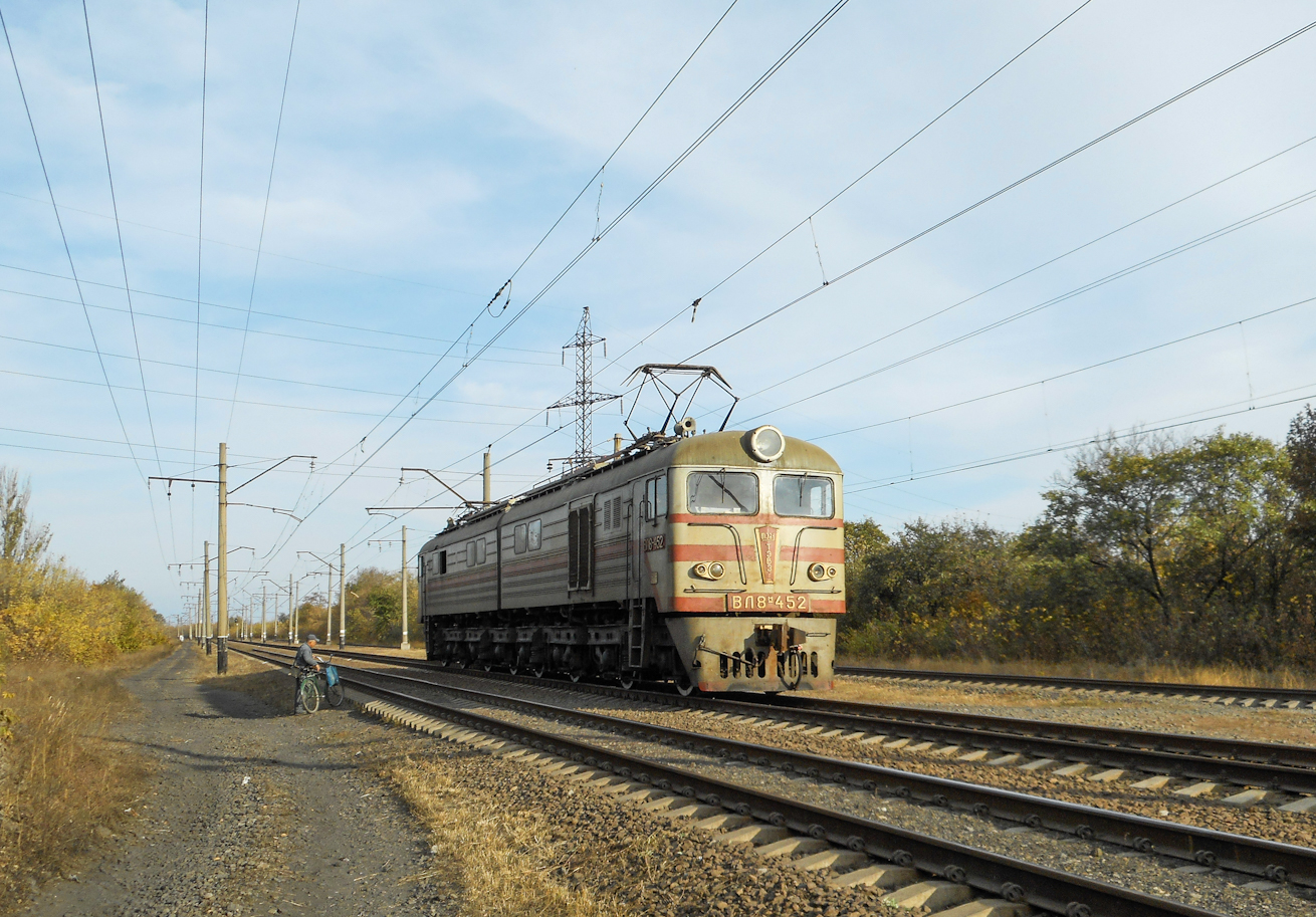 ВЛ8М-452