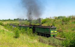 2ТЭ10М-3485 (West Siberian railway); 2ТЭ10В-4910 (West Siberian railway)