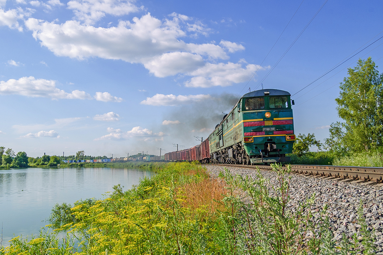 2ТЭ10М-2359