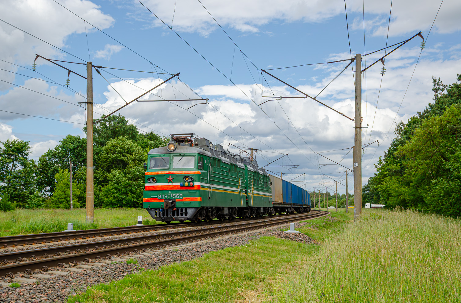 ВЛ80С-563