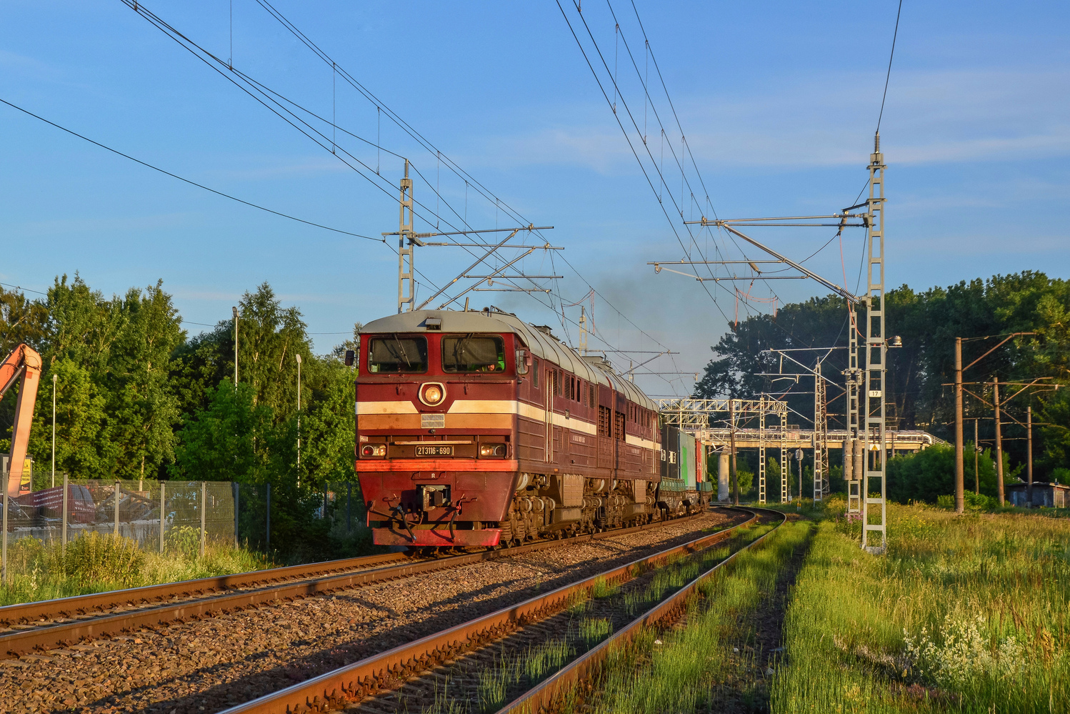 2ТЭ116-690