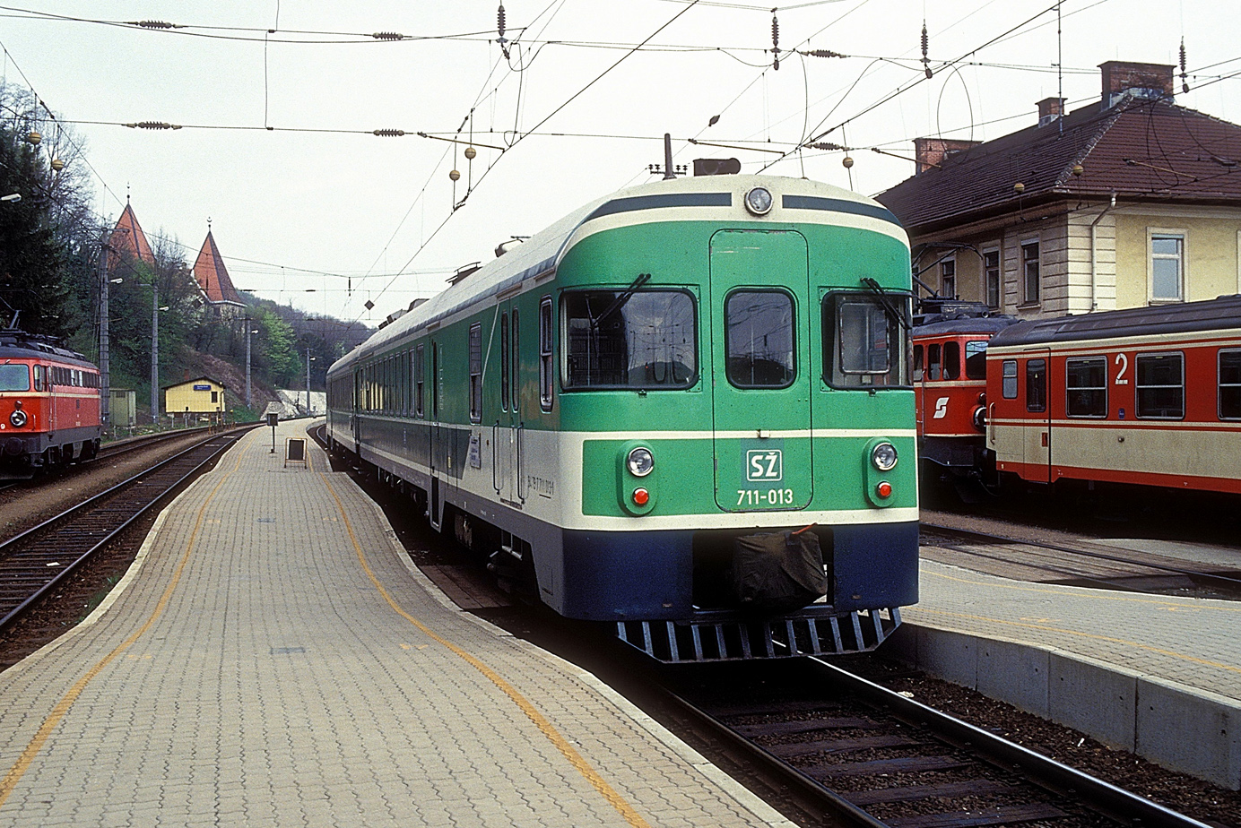 711-013/014