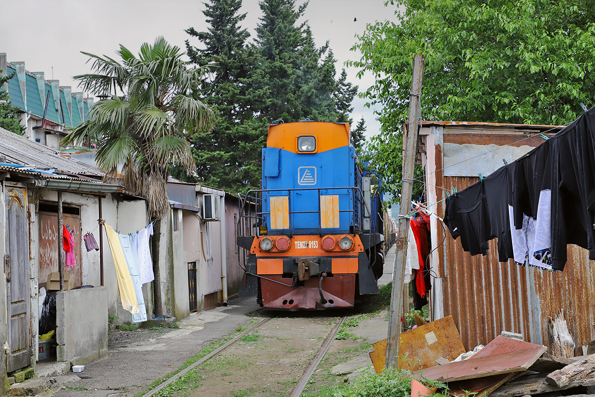 ТЭМ2У-8153
