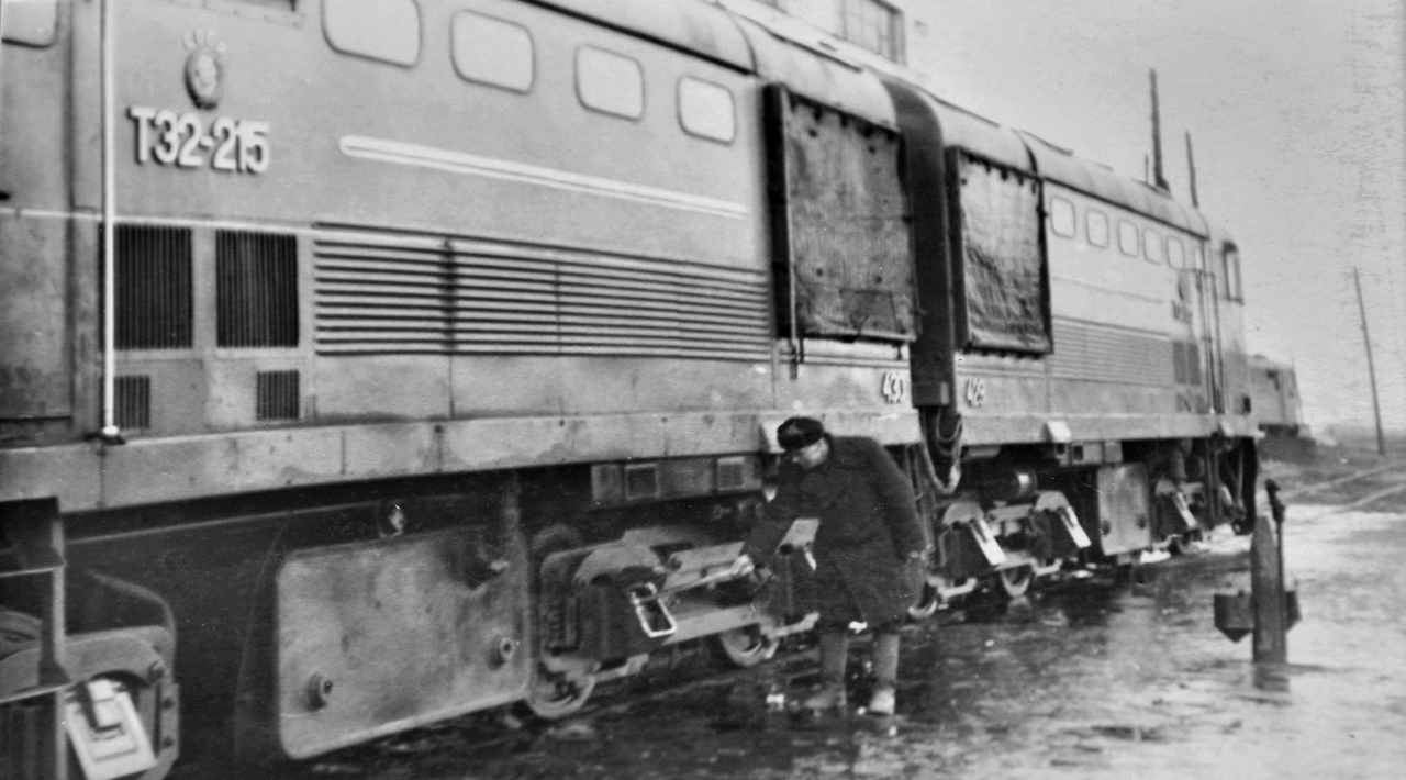 ТЭ2-215