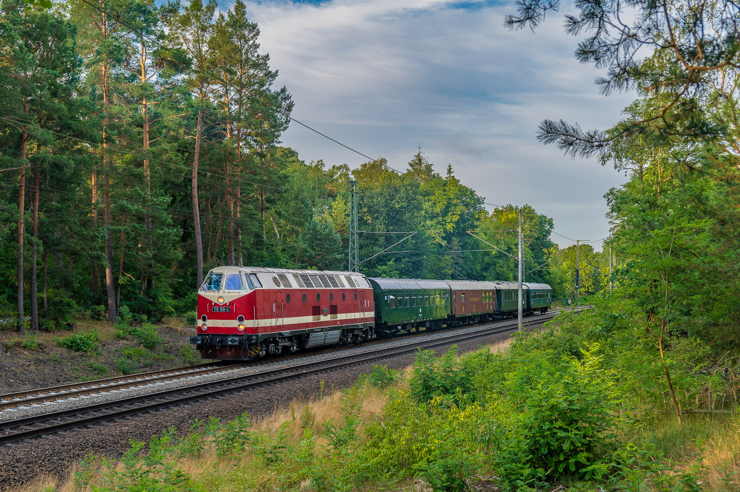 119 158-3