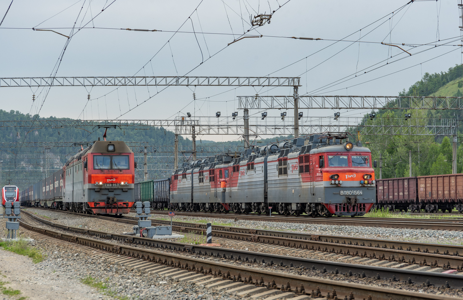 2ЭС6-953; ВЛ80С-1564