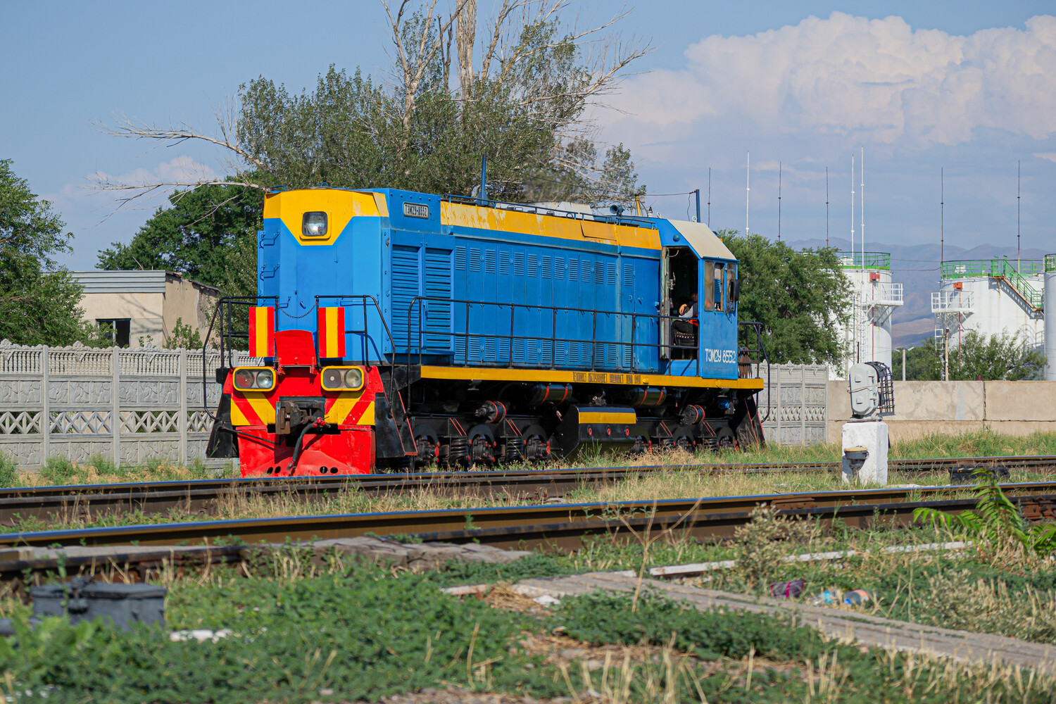 ТЭМ2У-8552
