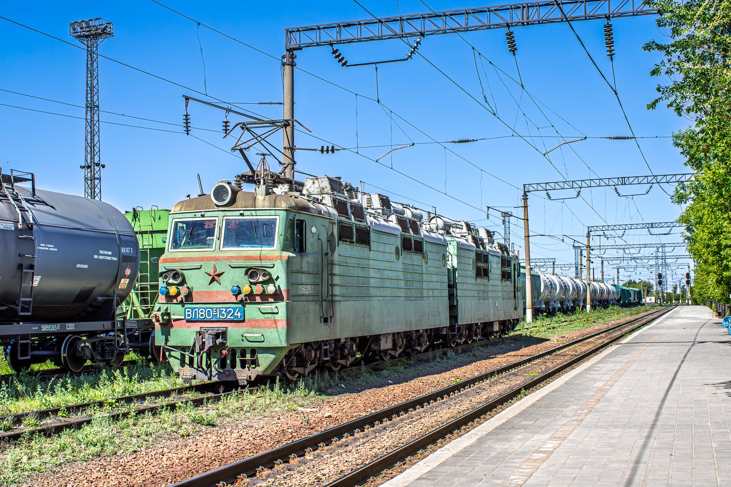 ВЛ80С-1324
