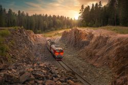 2М62У-0044 (October Railway)
