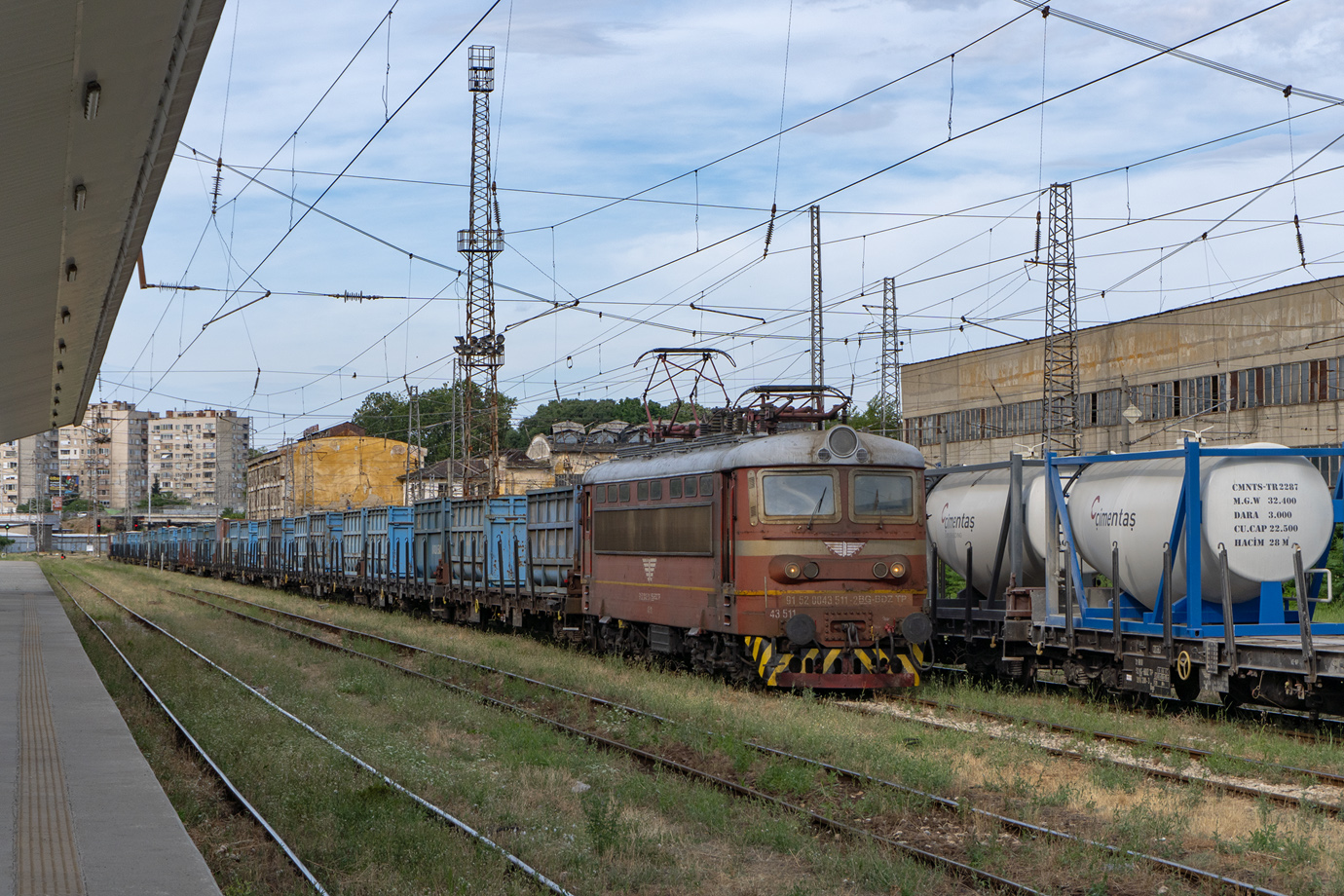43 511