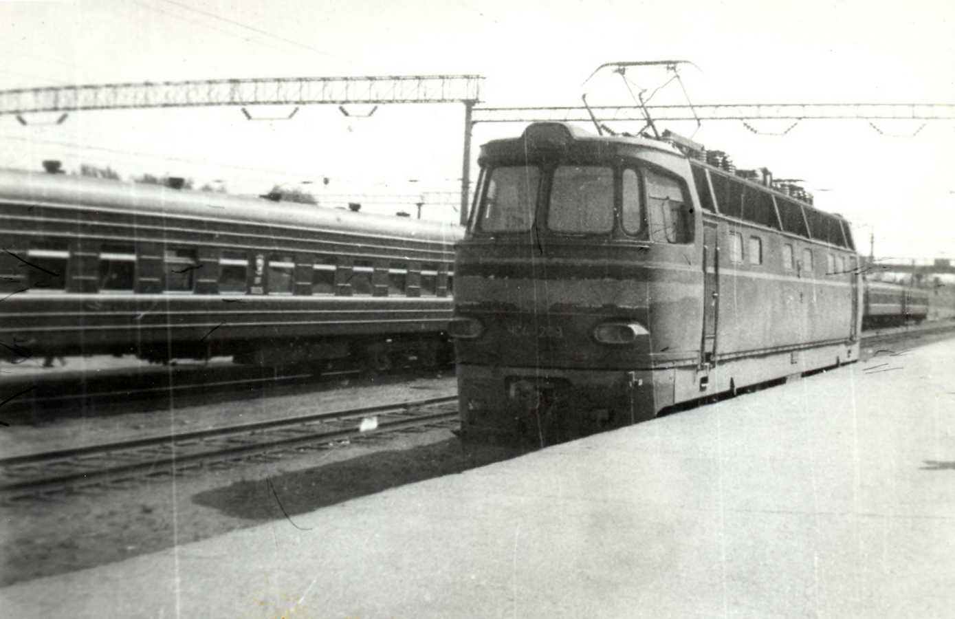 ЧС4-209