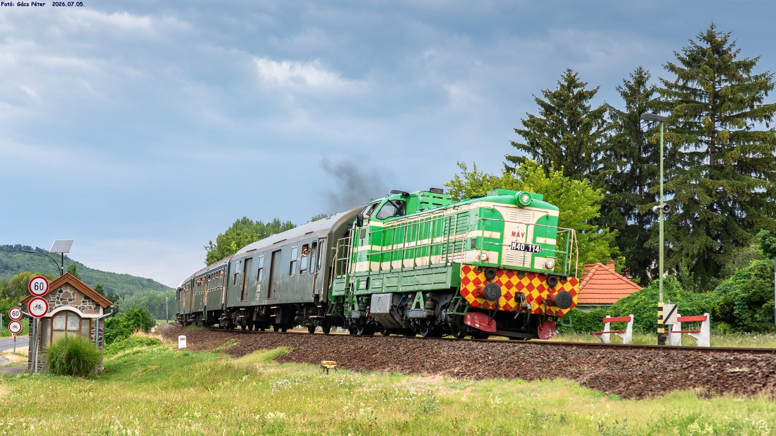 M40.114