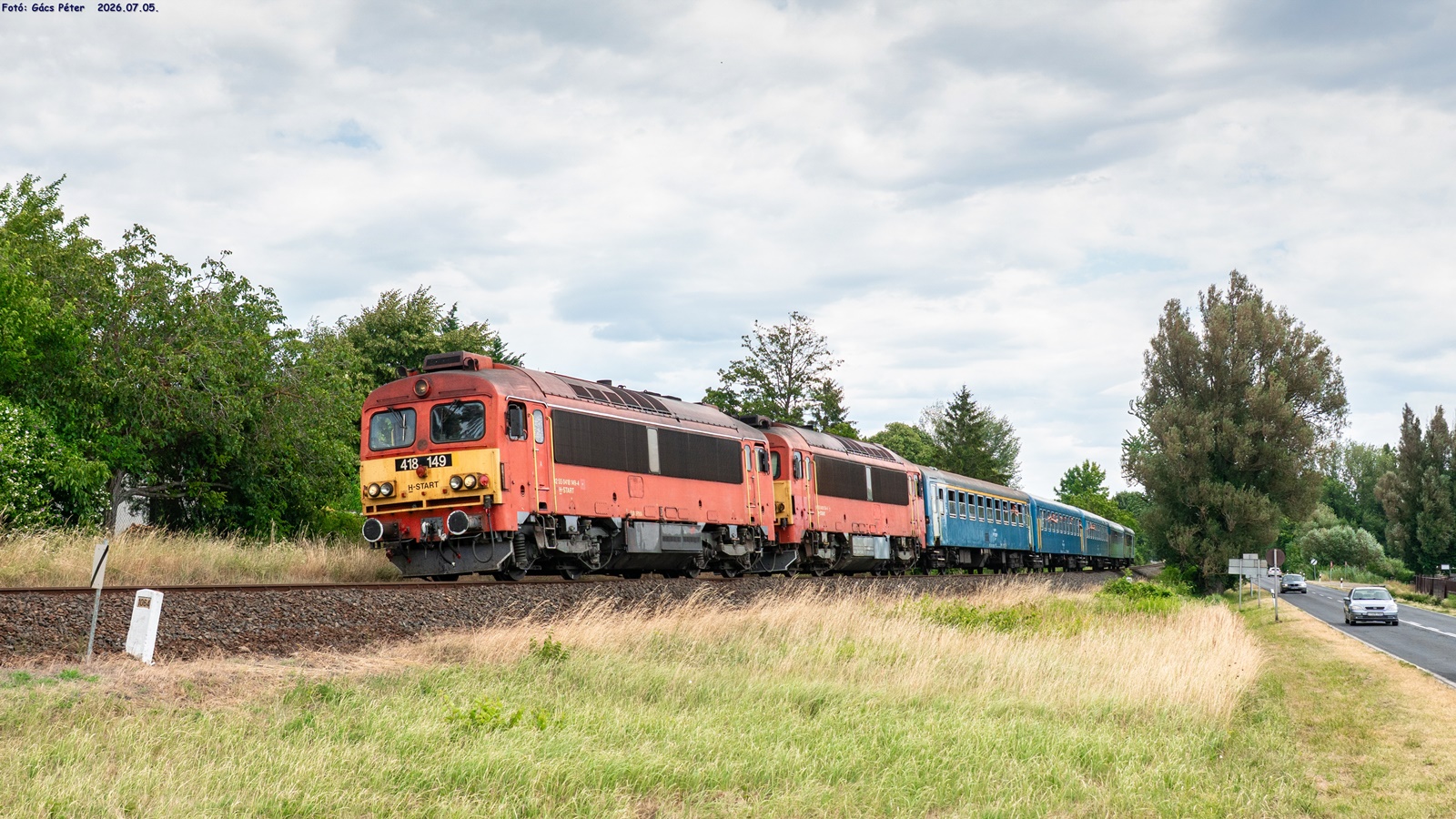 418 149