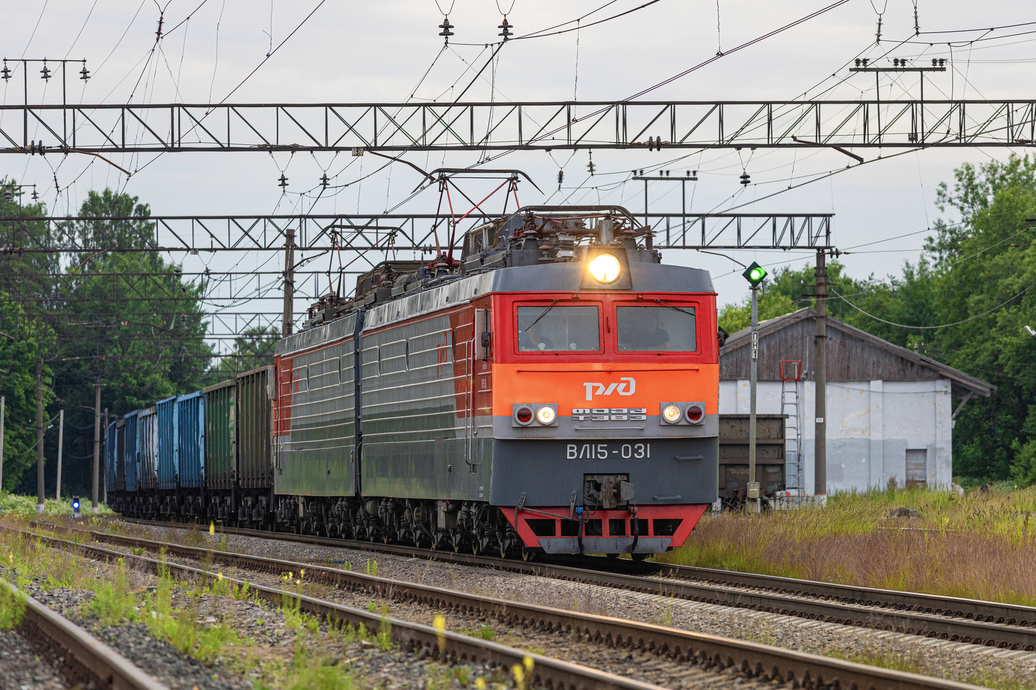 ВЛ15-031