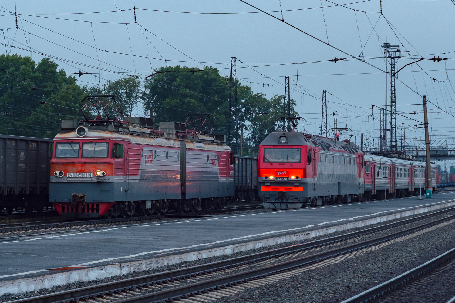ВЛ10У-983; 2ЭС6-362