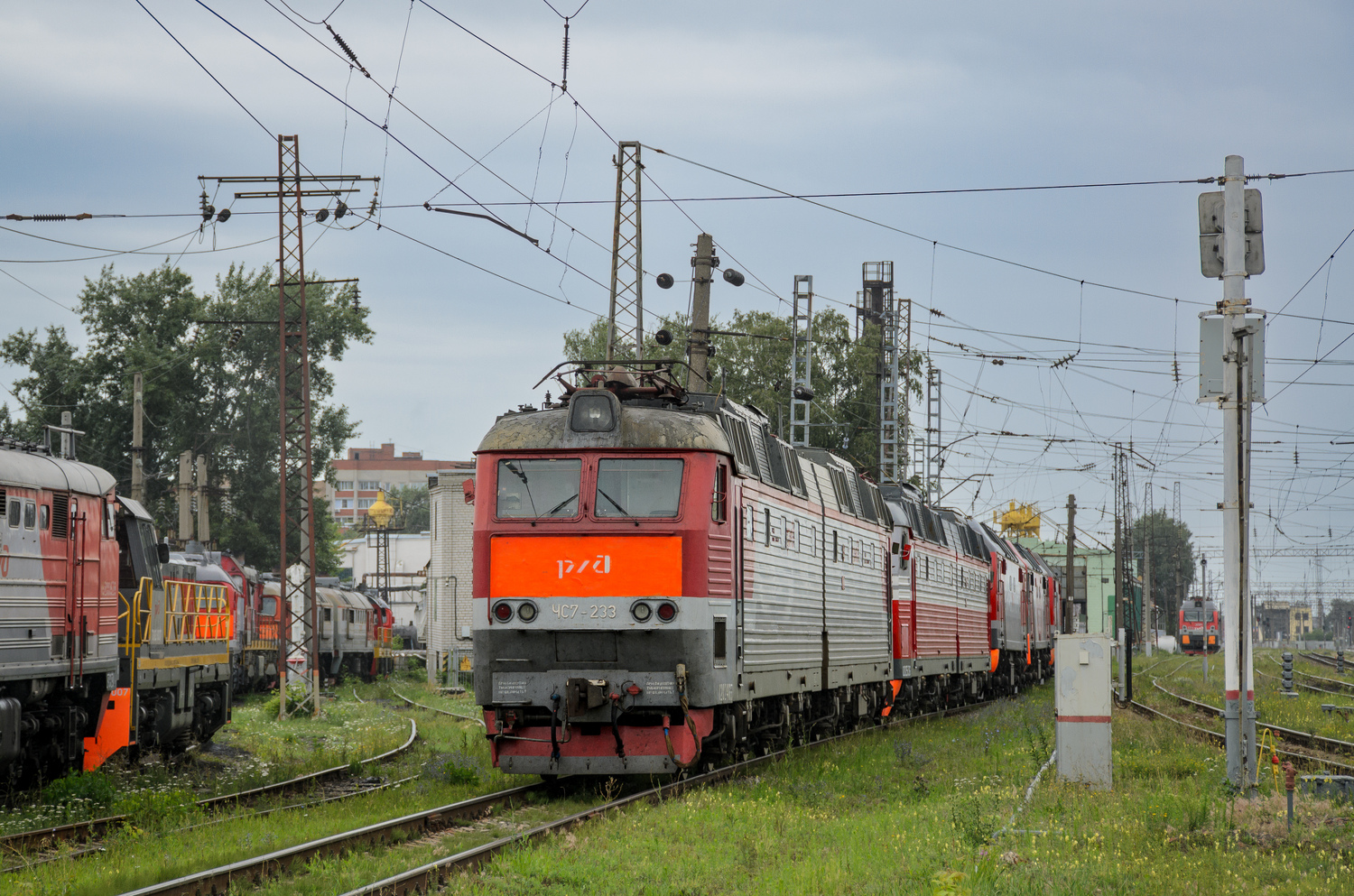 ЧС7-233