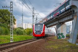 ЭС104-008 (Свердловская железная дорога); ЭС104-011 (Свердловская железная дорога); ЭГЭ2Тв-015 (Московская железная дорога)