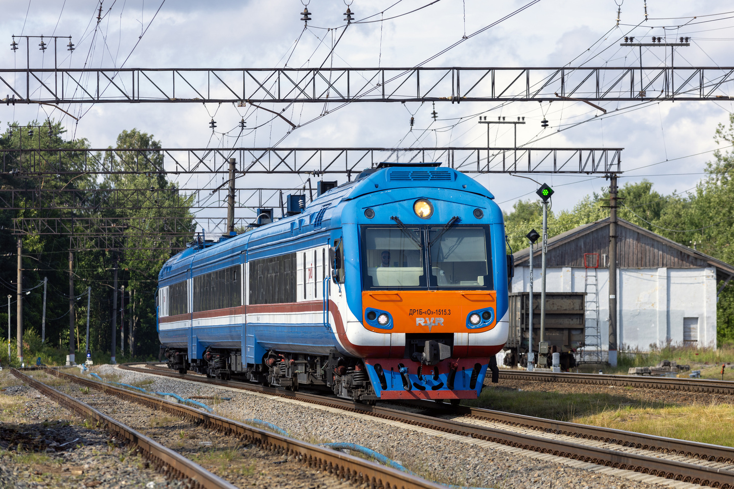 ДР1Б-1515