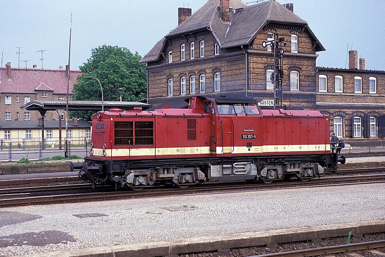 112 357-9