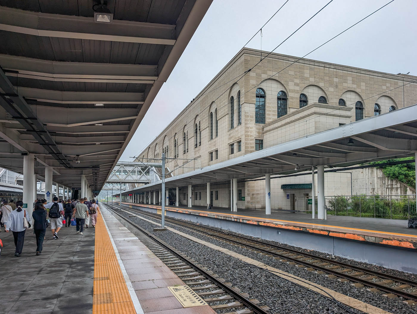 China Railway Corporation &mdash; Stations and stretches