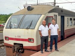 ЭС-008 (Georgian Railway); Railway Life
