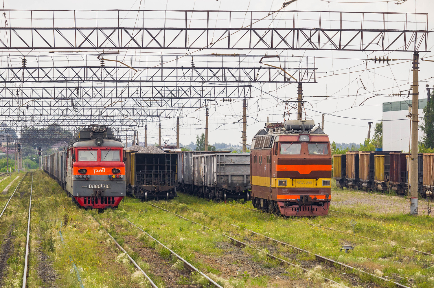 ВЛ80С-710; ЧС4Т-268