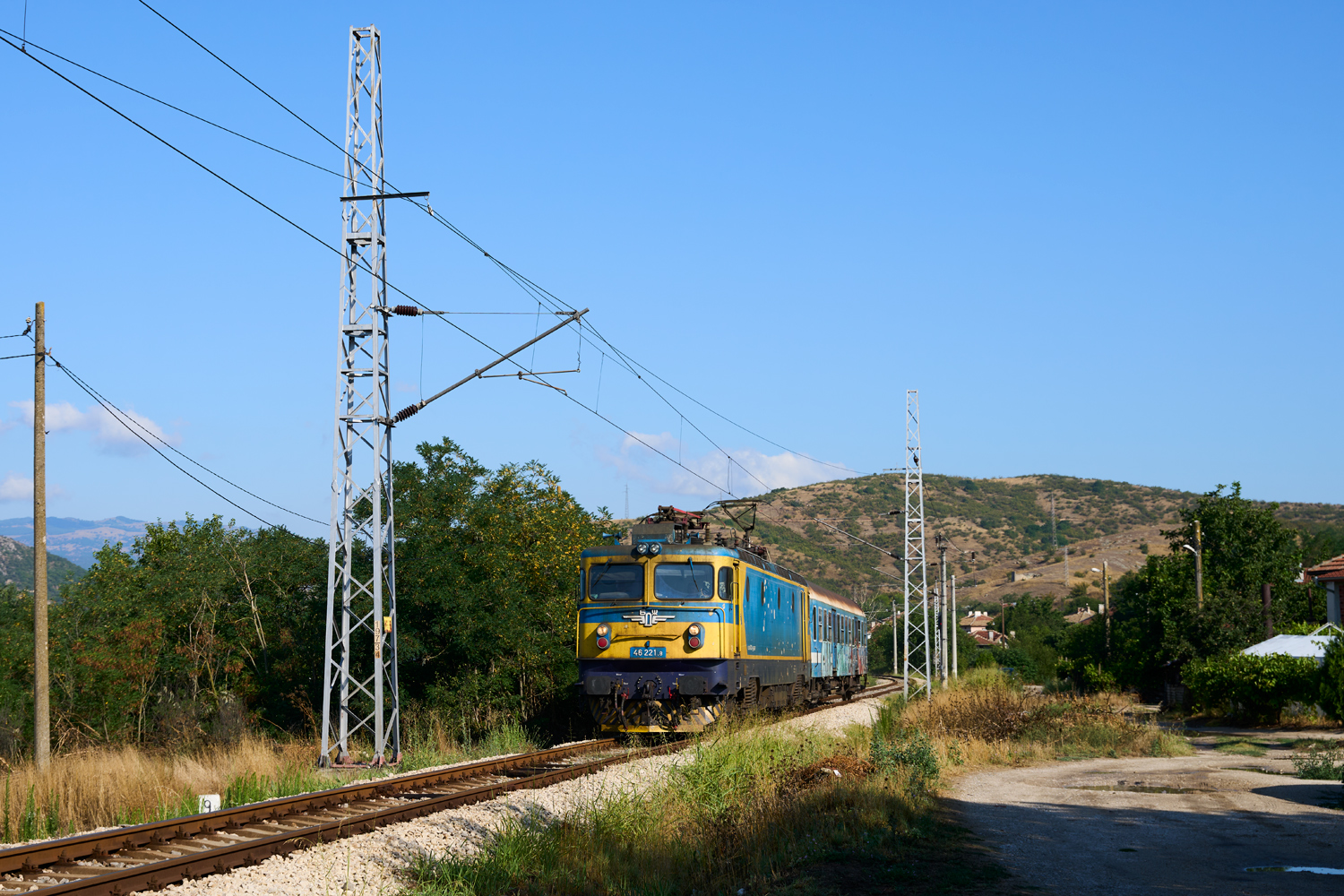 46 221