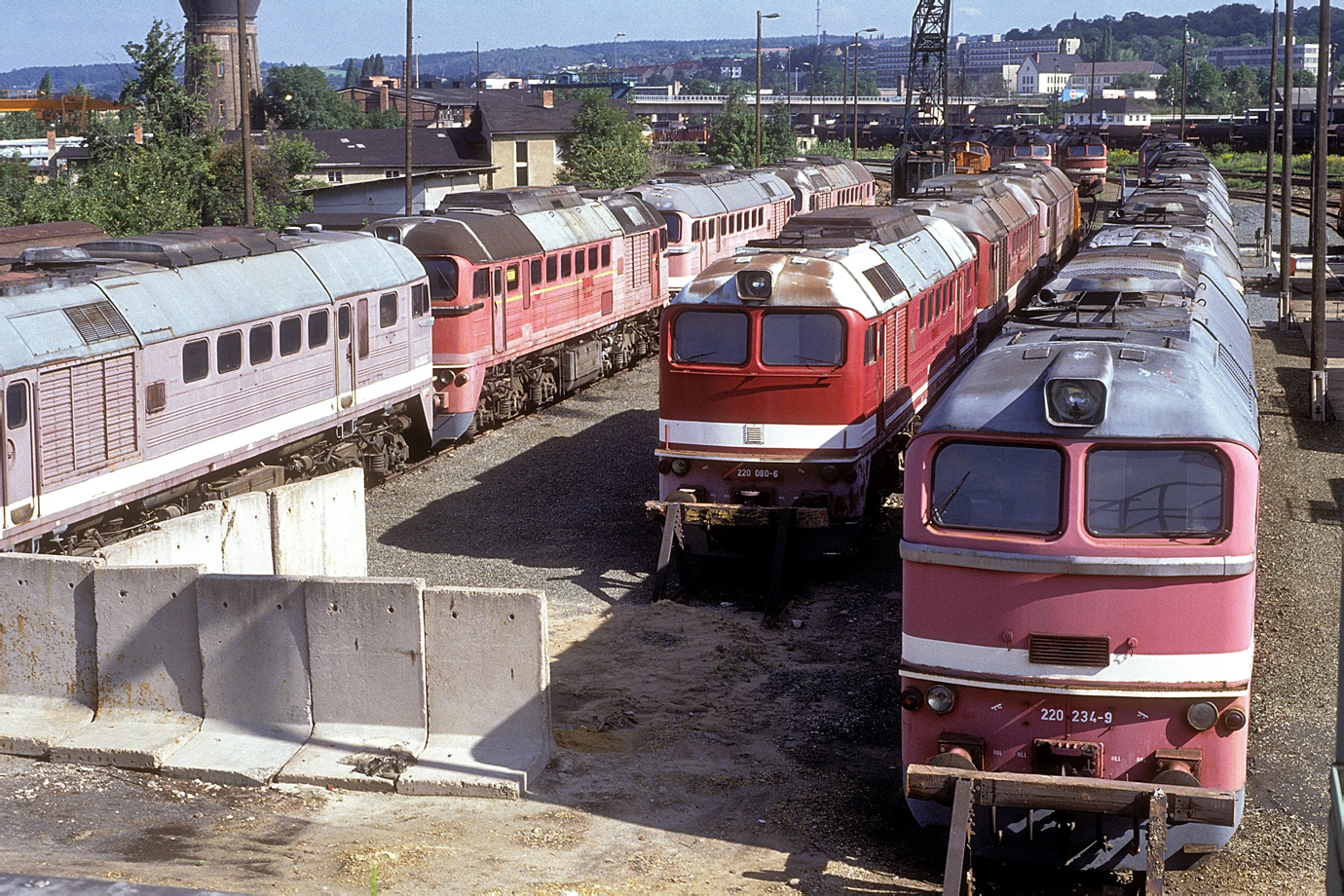 220 080-6; 220 234-9