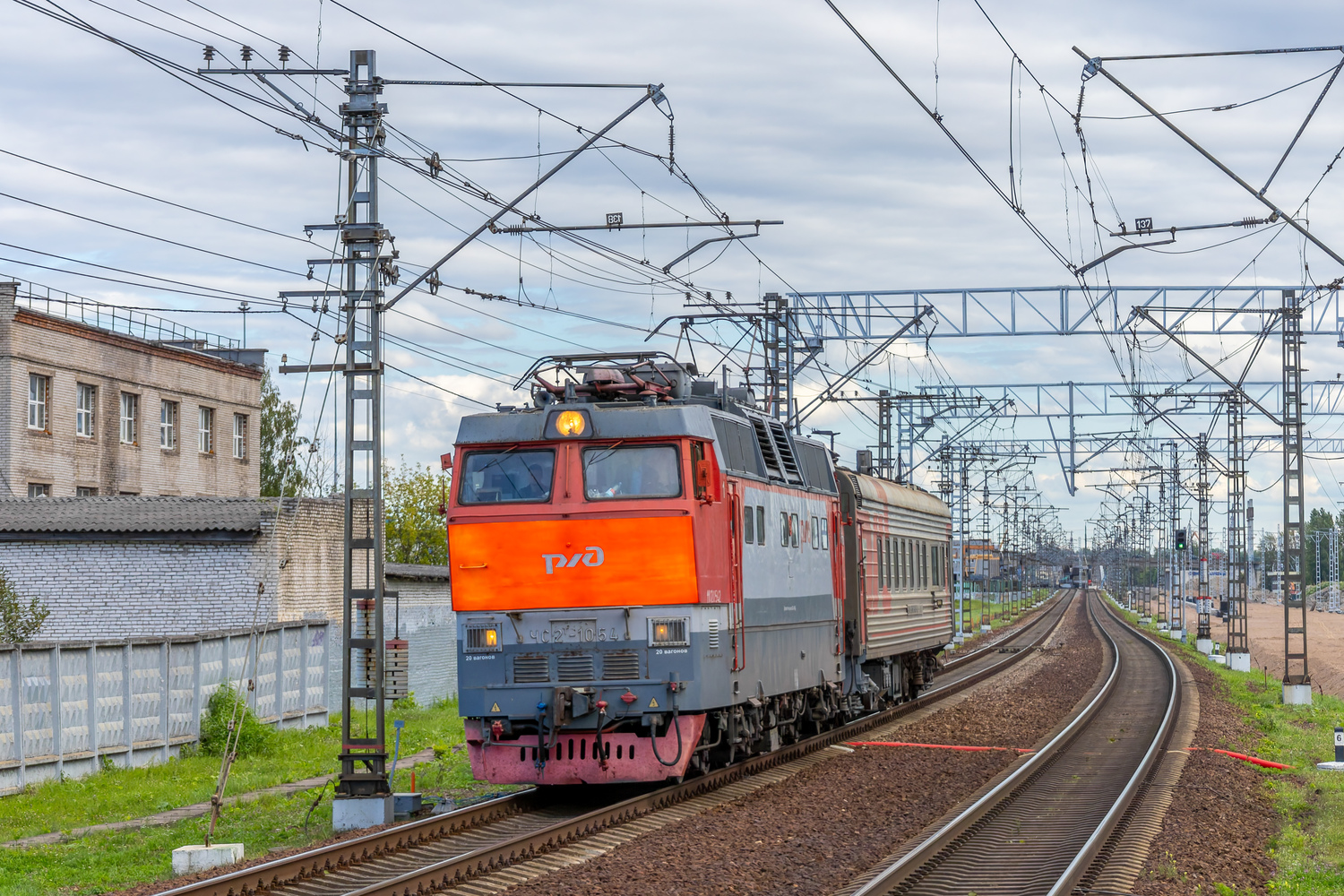 ЧС2Т-1054