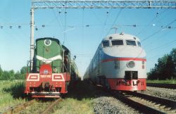 ЭР200-2 (Октябрьская железная дорога); ЧМЭ3-4416 (Октябрьская железная дорога)